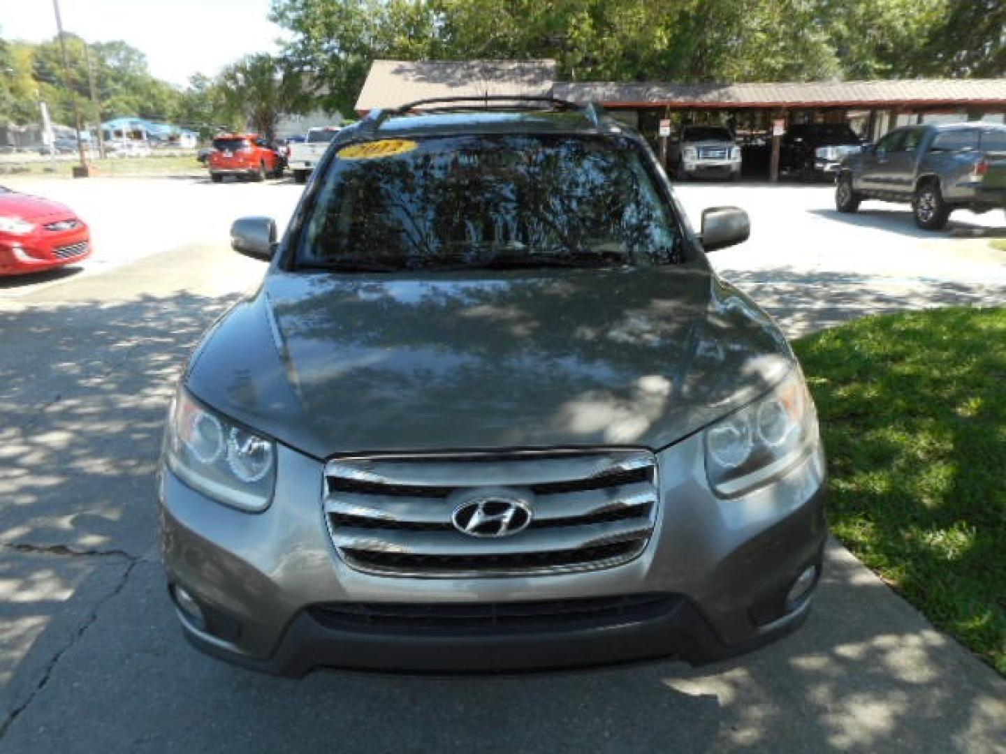 2012 GRAY HYUNDAI SANTA FE LIMITED; SE (5XYZK3AB4CG) , located at 1200 Cassat Avenue, Jacksonville, FL, 32205, (904) 695-1885, 30.302404, -81.731033 - Photo#0